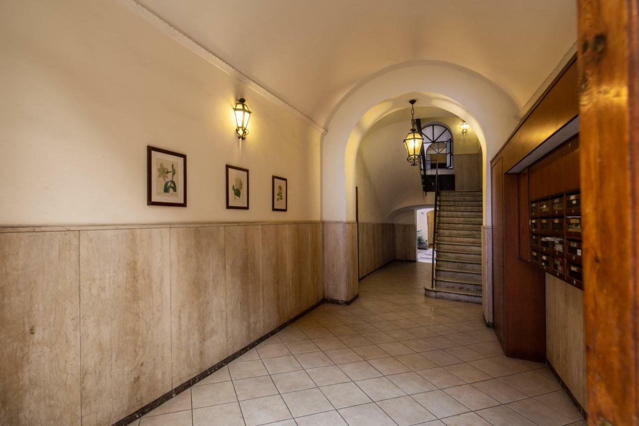Guest House O Affittacamere La Civetta Di Trastevere B روما المظهر الخارجي الصورة