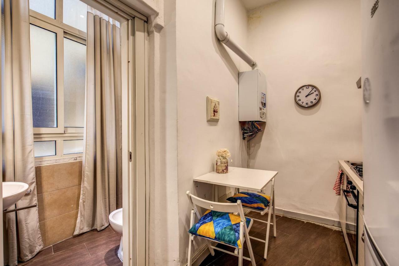 Guest House O Affittacamere La Civetta Di Trastevere B روما المظهر الخارجي الصورة